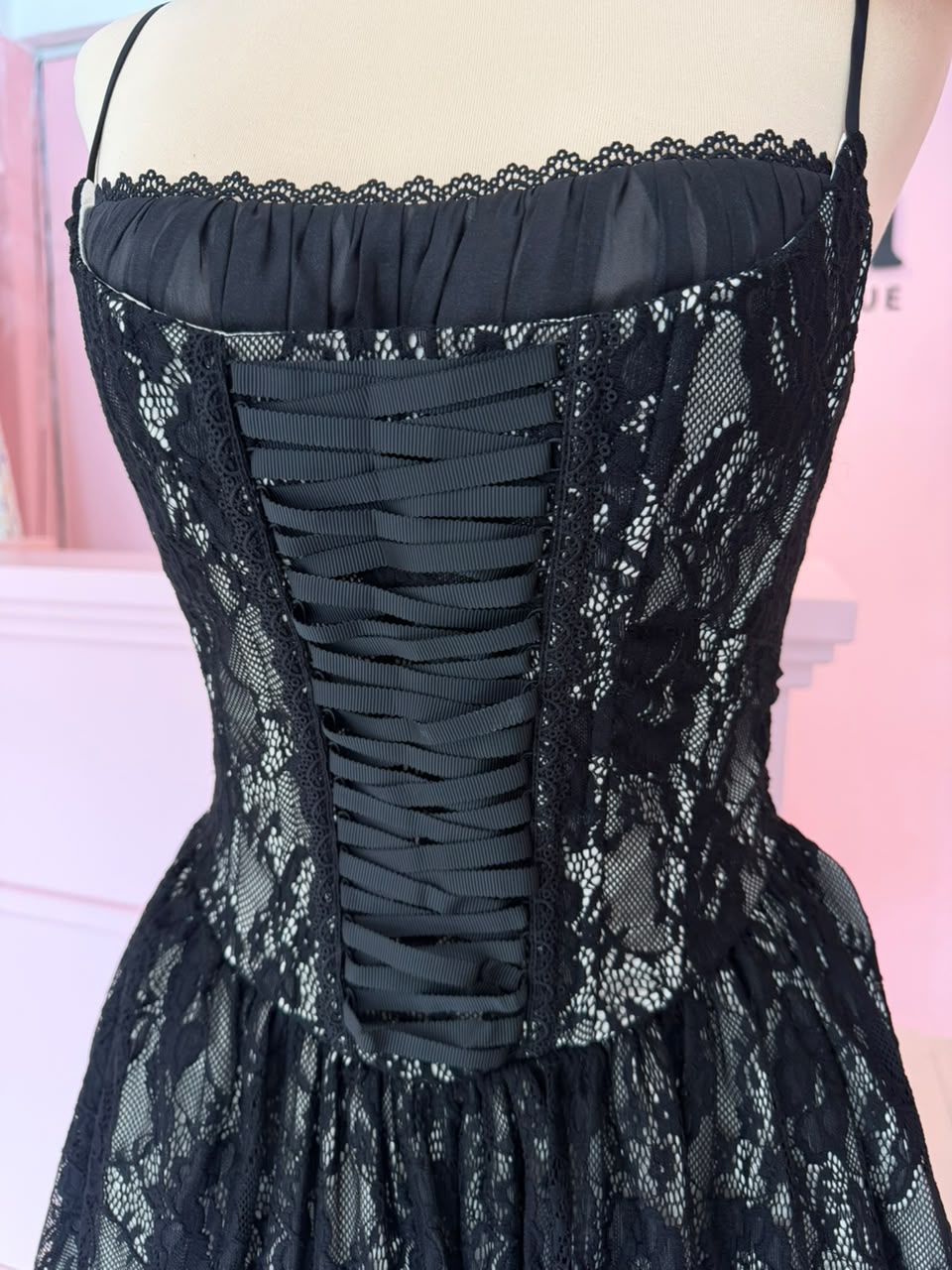 VESTIDO VICTORIA